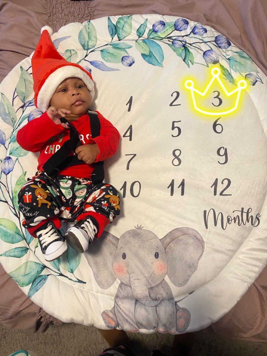 Merry Christmas and Happy New Year from The Hudspeth’s 👩‍👩‍👦🖤 

#LatePost