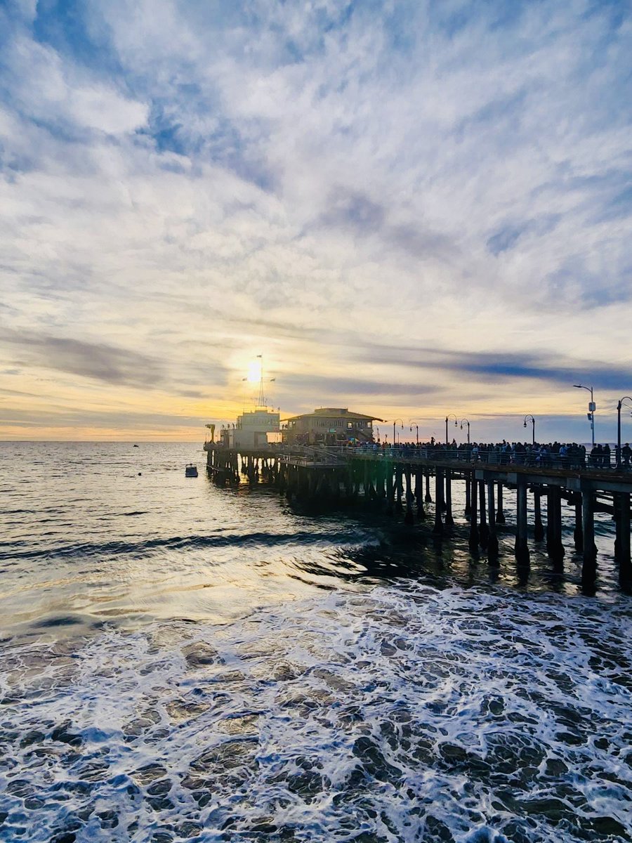 tenaciouspita's tweet image. Have a great day everyone!! 

Junior took these when he visited the Santa Monica Pier… not bad eh? He sure doesn’t get it from me 😉👍🏻🤩❤️
#SantaMonicaPier #Family