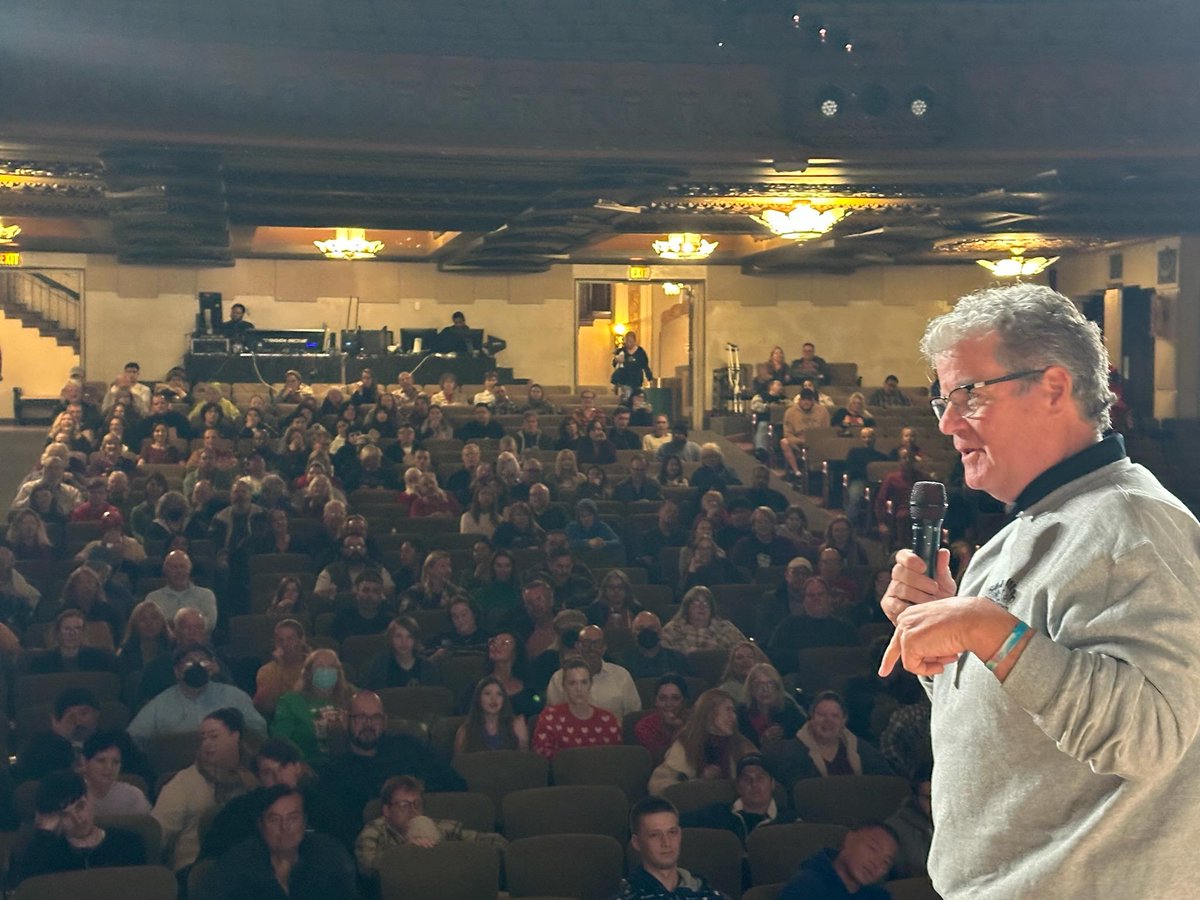 SPIFFest's tweet image. We are so grateful to Tim McOsker for joining us and supporting our event, It&apos;s A Wonderful Life. Thank you, Tim, for making this event a success and for sharing your wonderful spirit with us! #Spiffest #Thankyou