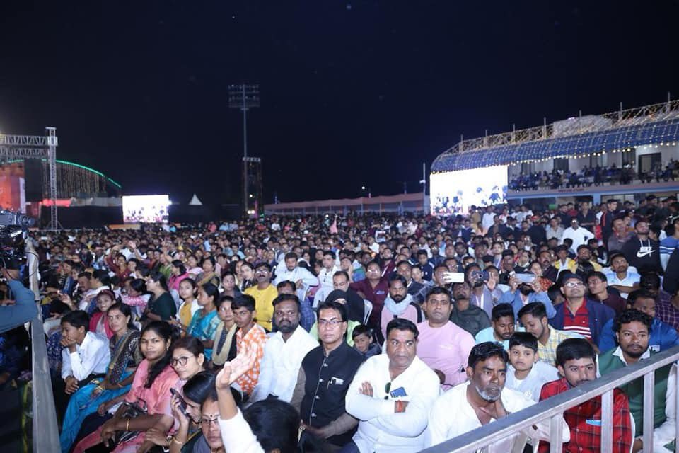 यावेळी बोलताना, प्रधानमंत्री नरेंद्र मोदीजी यांच्या जन्मदिनानिमित्त ११ सूत्री कार्यक्रम जाहीर करण्यात आला असून यात क्रीडा क्षेत्रासाठी भरीव तरतूद करण्यात आली आहे. याच धर्तीवर राज्य शासनानेही खेळाला प्राधान्य दिले असून याचाच एक भाग म्हणून भविष्यातील ऑलिम्पिक स्पर्धेत खेळाडूंना