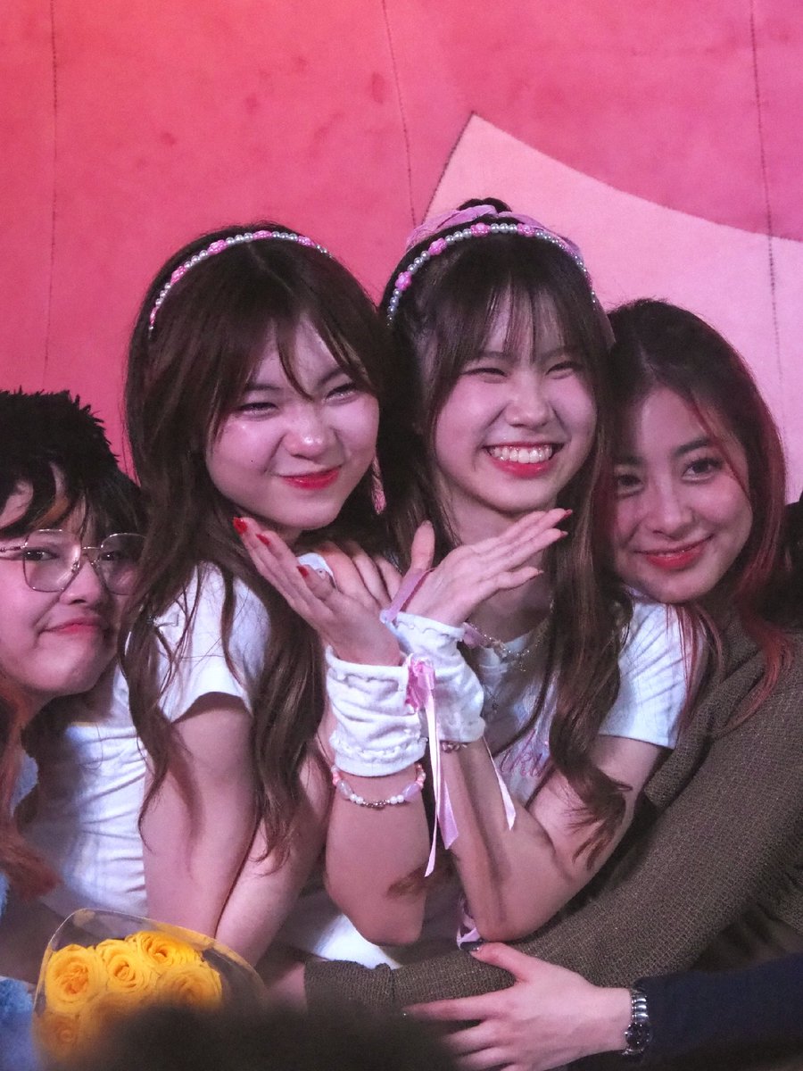 JebjebJeep's tweet photo. รักกันๆ ภาพที่มีเมนเรามากที่สุด รักทุกคนเบย #MidaCAC #YarraCAC #MinnieCAC #TamCAC #Clubafterclass https://t.co/1WRTBFMjB5