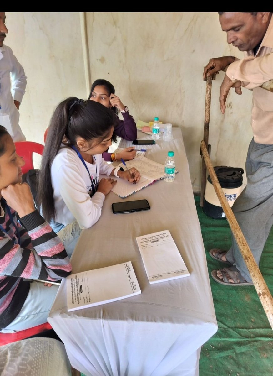 nssgcnbh's tweet photo. NSS volunteers of our college providing their services at Medical Camp organised on 25-26 December 2023 @NssRajasthan @bhagwan_prof @DrNeelam_Sethi https://t.co/Yj2oaE1qvB