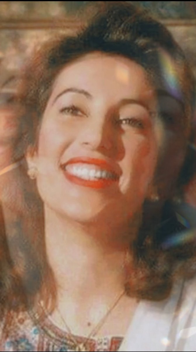 RamzaR45's tweet photo. Wo Be-nazir thi, wo Be-nazir hai. ❤️
#SalamBenazirBhutto https://t.co/XXjJ0wiZXZ