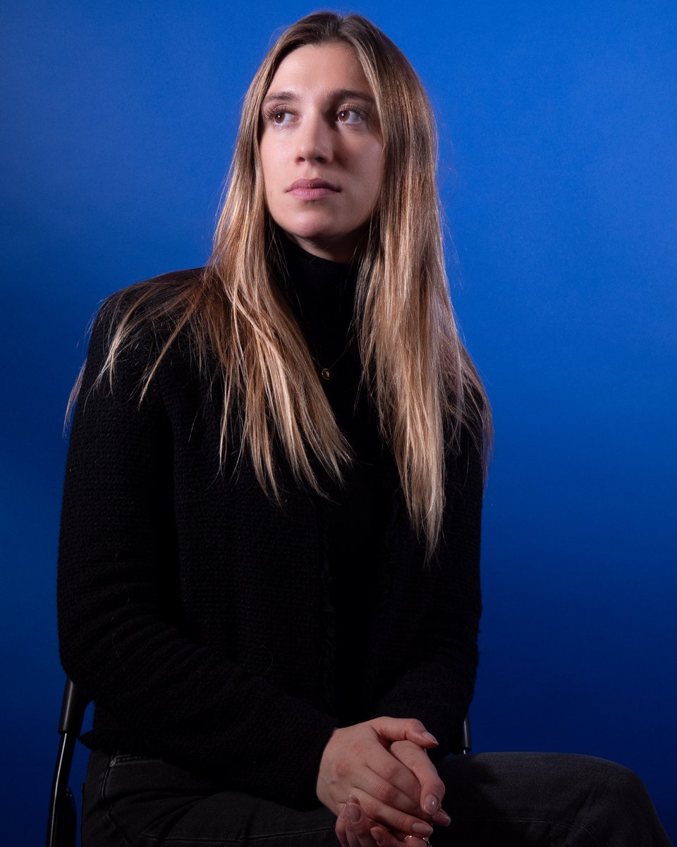 Ne l'oubliez pas.Violée dans le hall de son immeuble par un migrant.Cela n'intéresse pas les féministes..!mais pas du tout.#Depardieu est une meilleure cible.Pensées pour cette femme abandonnée par le pouvoir en place.