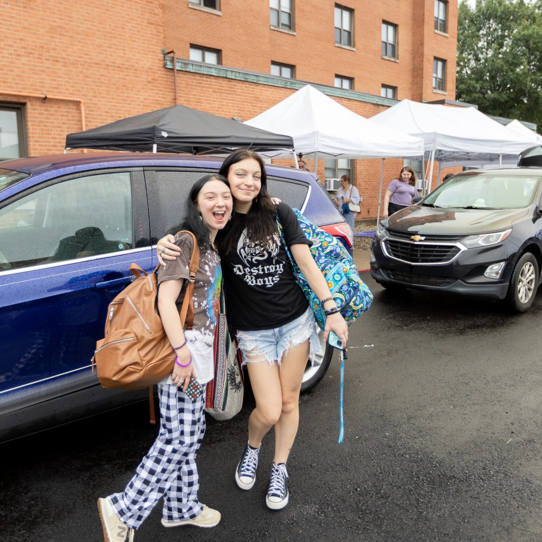 AlbertusSocial's tweet photo. And with that the semester has come to an end. Here's a look back at the fall of 2023 at Albertus. 💙🦅
#AlbertusMagnusCollege #FearlessFalcons #College #CTCollege https://t.co/GIIGoD5YYs