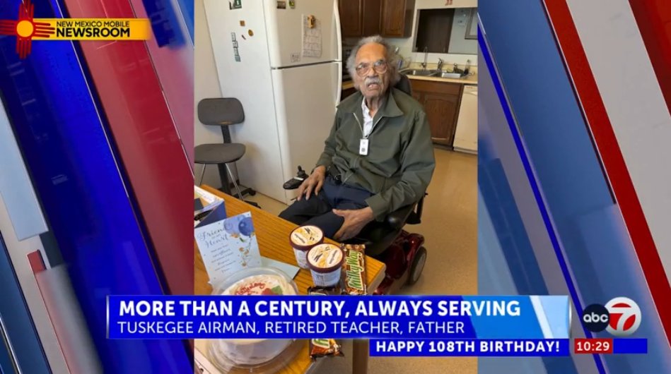 Post1776Sitcom's tweet image. Happy 108th Birthday 1LT James Clayton Flowers! 🎉🎈 Thank you for keeping us safe all those years ago. Wishing you a day filled with joy, love, and blessings. 🙌🇺🇸 #Hero #Gratitude #WorldWarII #birthdaycelebration #birthday #Christmas #TuskegeeAirmen #Post1776Sitcom #Veteran