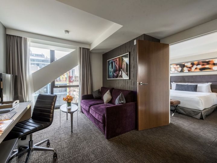 Stay more, save more. The longer you stay, the more you save! Learn more: godfreyhotelchicago.com/offers/stay-mo…