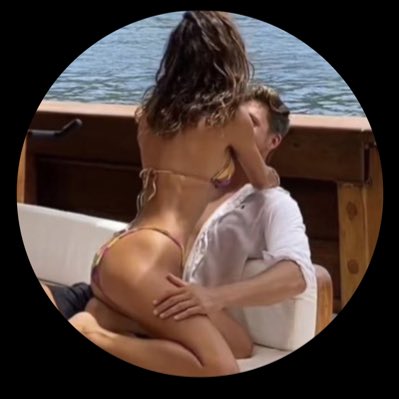 xx522874's tweet photo. #صورة_جديدة_للملف_الشخصي https://t.co/FJfLauWhjN