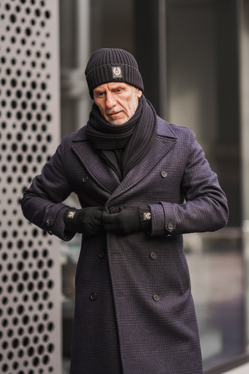Keeping warm wearing @Belstaff 🧣🔥

#menstyle
