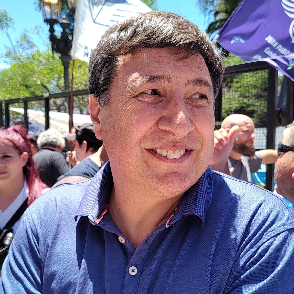 LicDanielArroyo's tweet photo. Recién acompañé la multitudinaria movilización de la CGT en Tribunales. 
El DNU es inconstitucional. https://t.co/I3xRcTaRwq