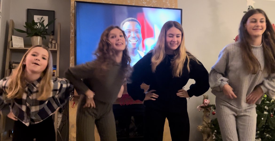 Hayley Brooke tweet media