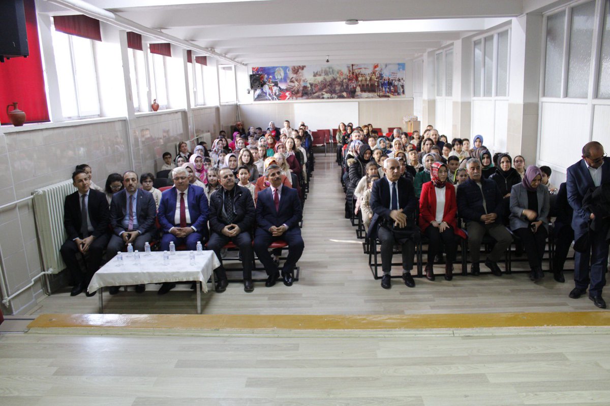 nevsehirmem's tweet photo. “EKRANDAN KİTABA GEÇ” PROJESİNDE ÖĞRENCİLERİMİZDEN ANLAMLI HEDİYE 

📌Bakanlığımız tarafından başlatılan #dilimizinzenginlikleri projesinin hedefleri doğrultusunda İl Müdürlüğümüzce hazırlanan “Maarif 50“ projemizin alt projesi olan ve ⤵️

@tcmeb @Yusuf__Tekin 
@nevsehirvalilik https://t.co/q6cK9wsUCZ