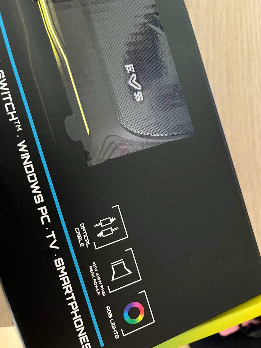 Srta_Hoothoot's tweet photo. SORTEAZO antes de terminar el año🎄🎁
Os traigo de la mano de Energy Sistem una barra de sonido ESG 4 PULSAR bien guaparda 👌🏻

Para participar:
📌Dar RT a este twit
📌Seguir a @EnergySistemG y a mi

¡El sorteo termina el 3 de enero! ¡Mucha suerte! 🍀 https://t.co/35TxLkHZOE