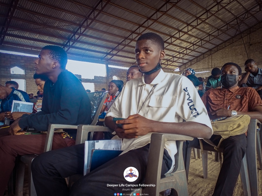 FutaDlcf's tweet photo. #Excellentia
#ImpactAcademywithKumuyi
#GCKinLagos
#GCKEmmanuel
#GCKImpact 
Excellentia session "Raising the Bar," was focused on Elisha's unwavering determination despite Elijah's attempts to dissuade him, emphasizing the significance of resilience in the face of discouragement. https://t.co/gfPJ5U912h