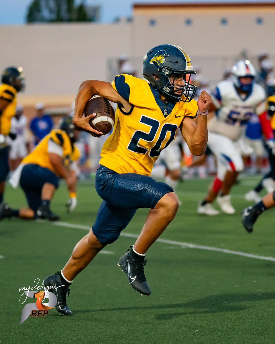 Congrats to our four first team All-City Selections!

Well deserved on not just a great year, but great careers at Eastwood High School!

WR Rudy Garcia
RB Max Mancilla
OG Justus Urbina
OT Braden Ellison

#GOTROOP #FAETW