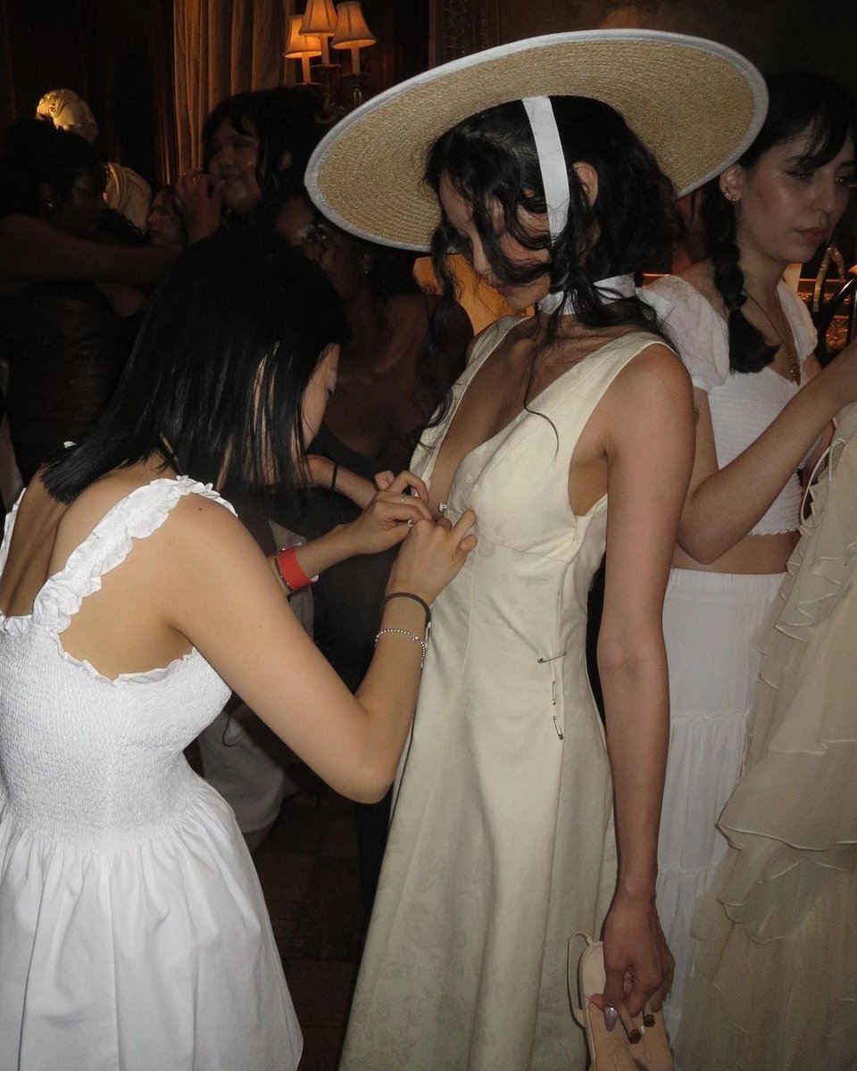 backstage at mirror palais, ss24