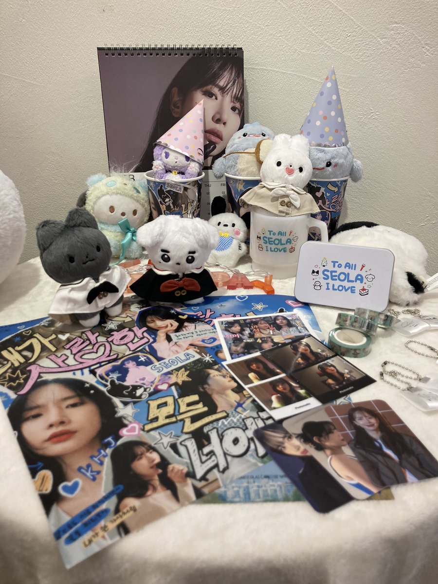 #내가_사랑한_모든_설아에게
카페 너무 이쁘고 벽에 설아가 했던 말들 다시 보니 좋았어요 설뿌아 실물도 넘 귀여워요🐳