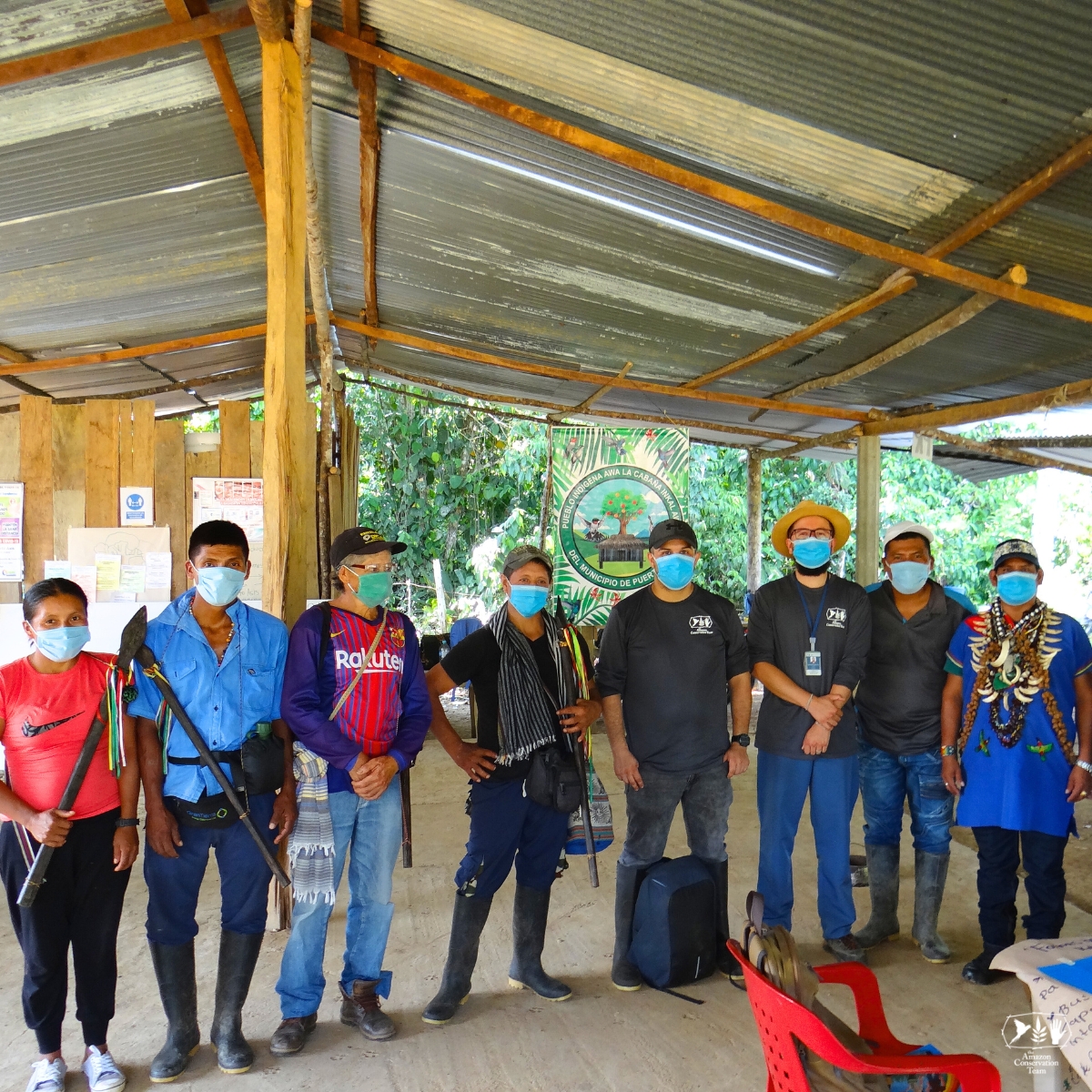 AmazonTeamOrg's tweet image. 🗣 “The territory is sacred. We assert it is our mother. It is everything: humans, rivers, lakes, animals, medicinal plants and spirits coexist in harmony.” - Juvencio Natascuas, governor of the La Cabaña Awá council

💚 We celebrate the establishment of the La Cabaña indigenous…