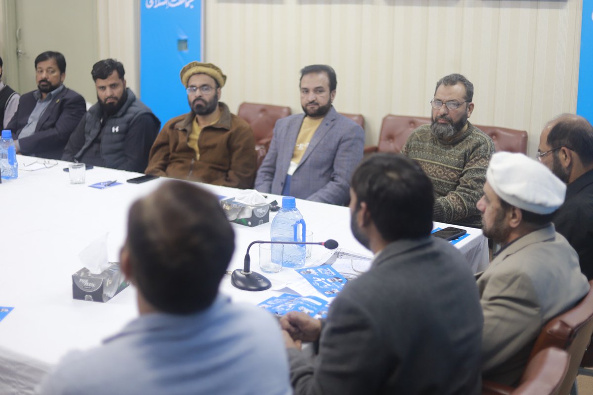jiwestlhr's tweet photo. جماعت اسلامی غربی لاہور کی شوریٰ کا اجلاس
زیر صدارت: عبدالعزیز عابد ، امیر غربی لاہور
خصوصی شرکت:
امیرالعظیم، امیدوار #NA126
میاں ذکراللہ مجاہد ، امیدوار #PP68
علاقے کی سیاسی صورتحال اور جماعت کی آئندہ کی حکمت عملی پر غور کرتے ہوئے اہم فیصلے۔
#حل_صرف_جماعت_اسلامی
اب صرف #ترازو https://t.co/JJKoPpxp57