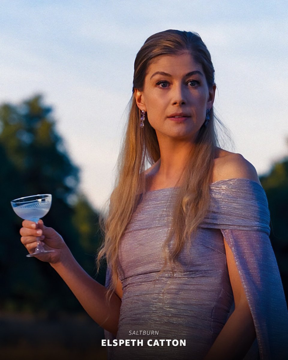 primemovies's tweet photo. It's time to appreciate Rosamund Pike. https://t.co/2x5HUFjt0V