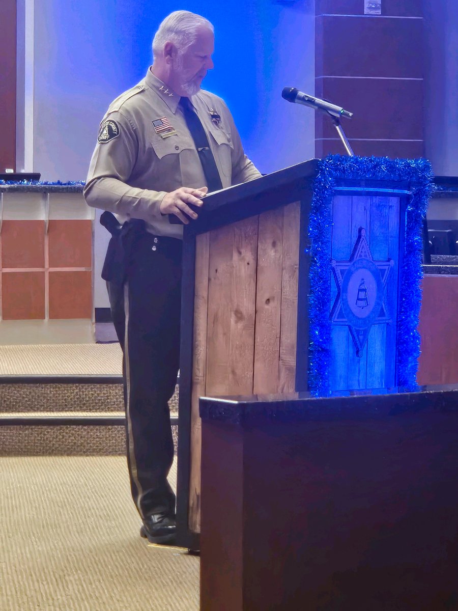 SupKarenSpiegel's tweet photo. I had the profound honor of attending the #ProjectBlueLight Ceremony hosted by the Riverside County Sheriff's Office. This solemn and touching event is part of a national program dedicated to remembering and honoring peace officers who have made the ultimate sacrifice. https://t.co/O3RN4uDBU9