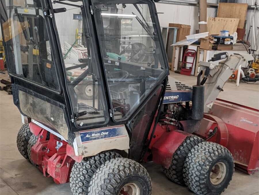 municibid's tweet image. Prepared to handle tasks with exceptional precision, this meticulously maintained 2012 #Ventrac 4200 #Tractor comes with a variety of attachments. 🚜 mbid.us/3RVfLJU
✅3700 hours
📍Middleburg, PA

#AllWheelDrive #Farming #Landscaping #Farmlife #ForSale #Auction