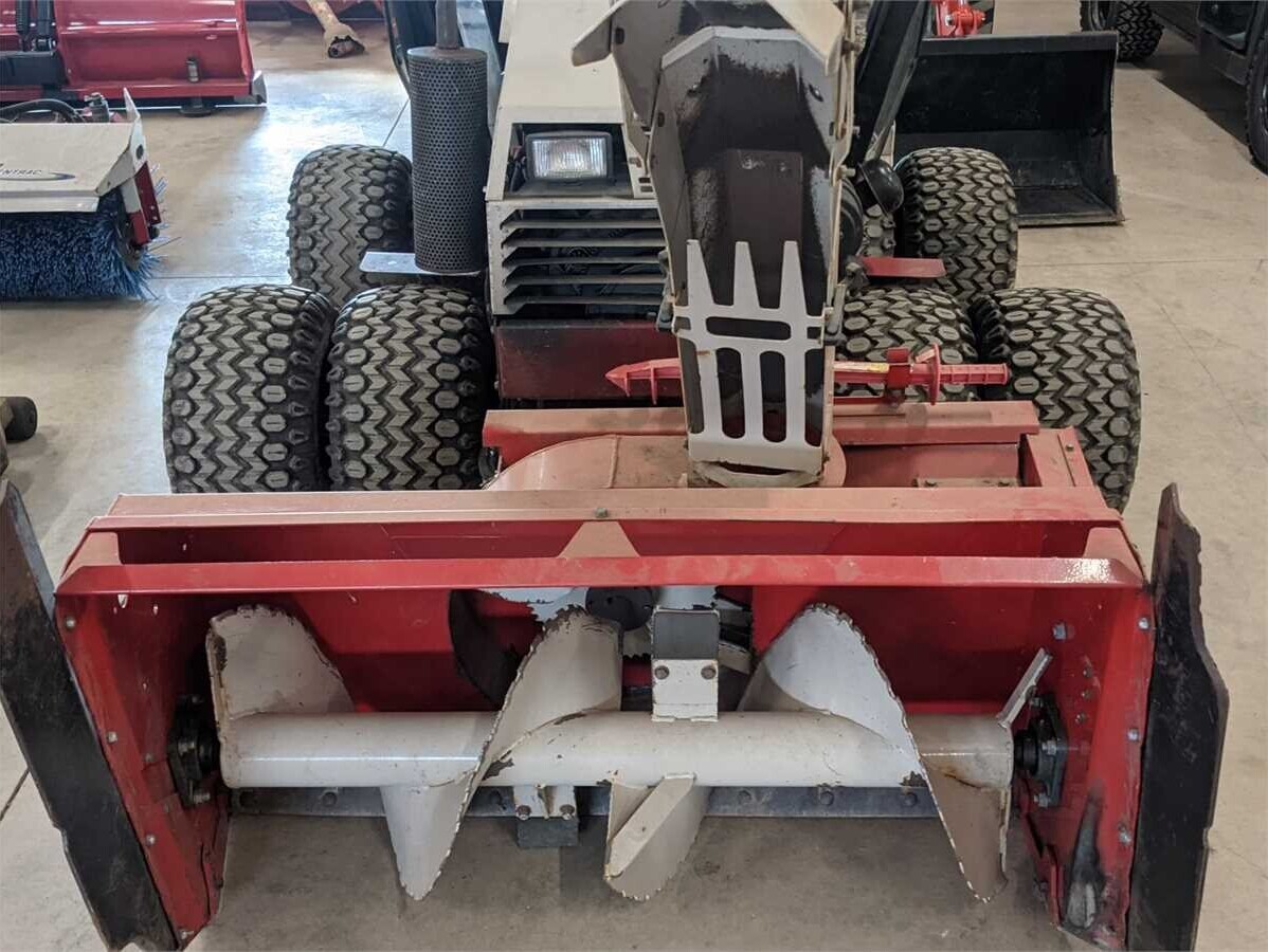 municibid's tweet image. Prepared to handle tasks with exceptional precision, this meticulously maintained 2012 #Ventrac 4200 #Tractor comes with a variety of attachments. 🚜 mbid.us/3RVfLJU
✅3700 hours
📍Middleburg, PA

#AllWheelDrive #Farming #Landscaping #Farmlife #ForSale #Auction