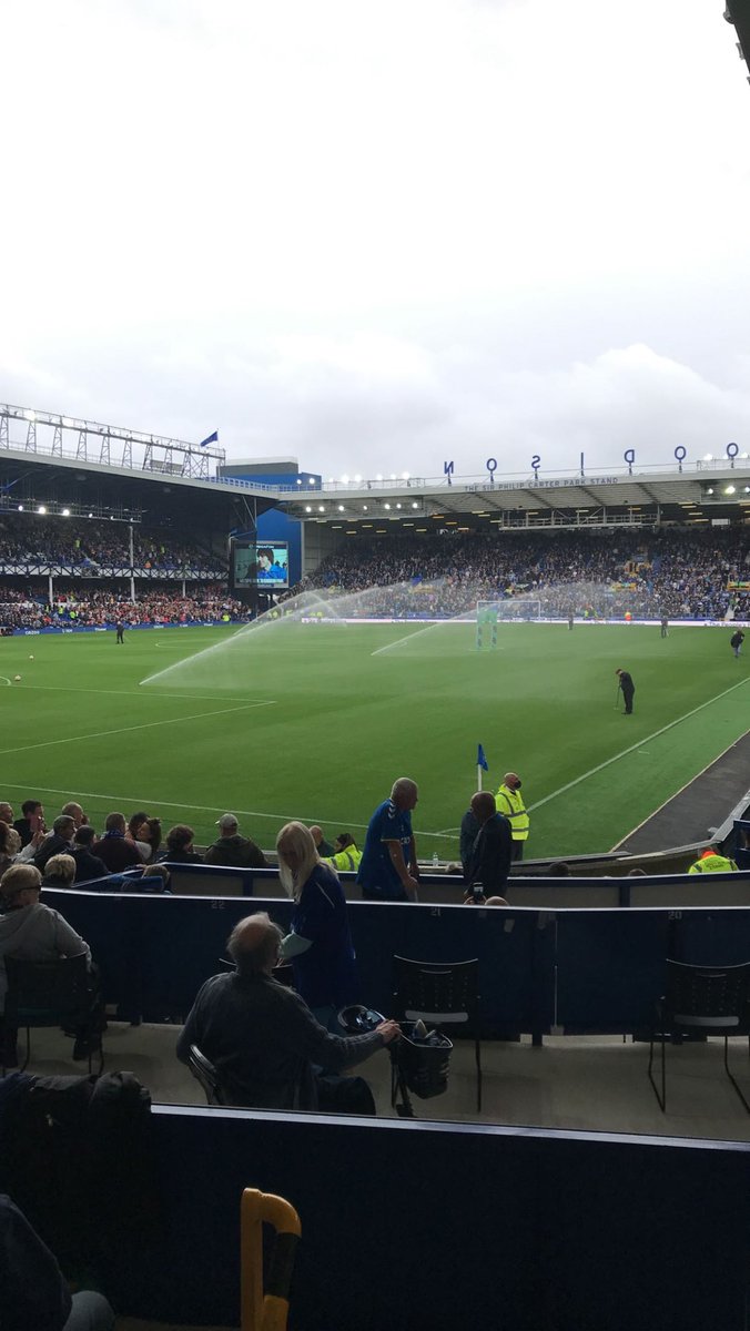 James_southern7's tweet photo. Spare ticket for tonight. Lower Gwladys. 50. DM me @evertonspares https://t.co/XioLktk5Zr