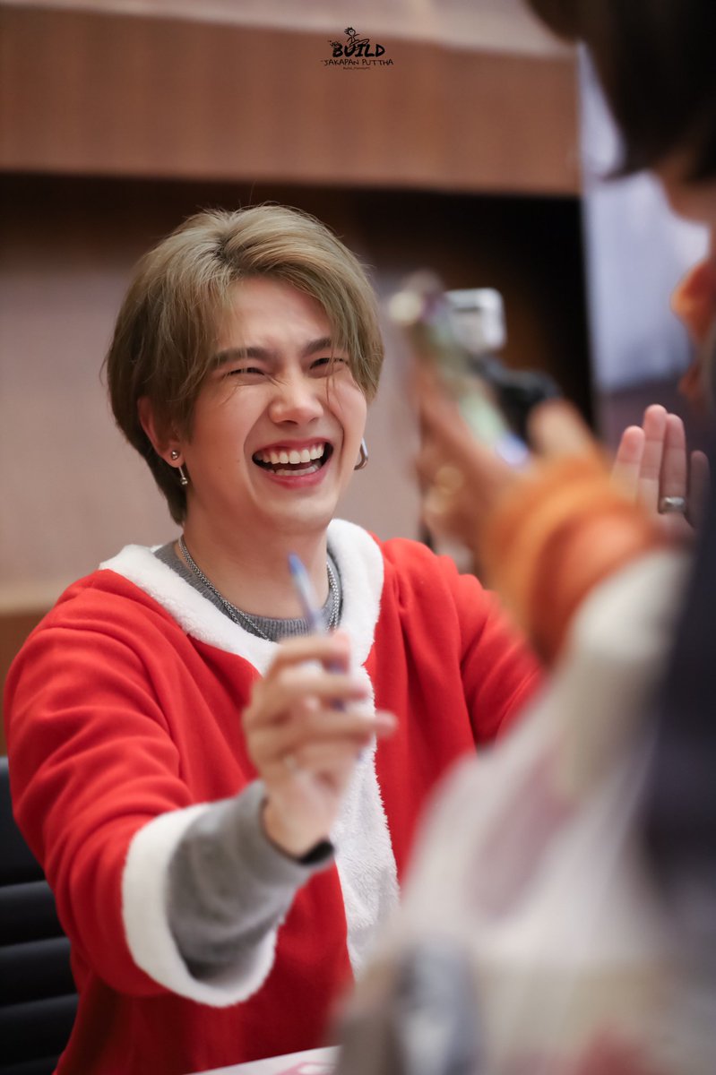 BuildJakapanUSA's tweet image. ✨STARLIGHT AWARDS ✨ 
[28.12]
2023 The Most Influential Thai Actors

I vote #BuildJakapan 

 🎯300 RT = 300 Tickets
 🎯1000 RT= 1000 Tickets

RT/QRT this post to claim tickets 💙
  
🔗starlightawards.asia/?sid=08h5av17

#STARLIGHTAWARDS #STARLIGHT2023XBuildJakapan
#Beyourluve