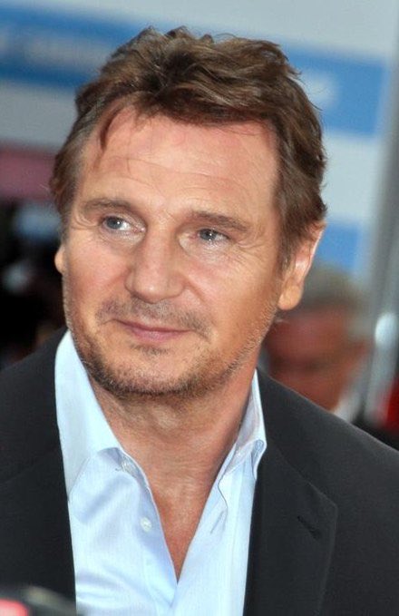 Can I just say that Liam Neeson is so hot 🔥🔥 #LoveActually