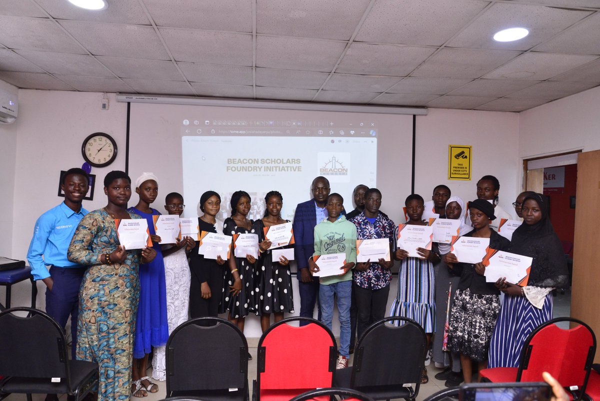 beacon_nigeria's tweet photo. Yesterday, we did a thing!

Sixteen (16) students were presented with the BSFI Achievement Award. https://t.co/nsRWNL1Jyj
