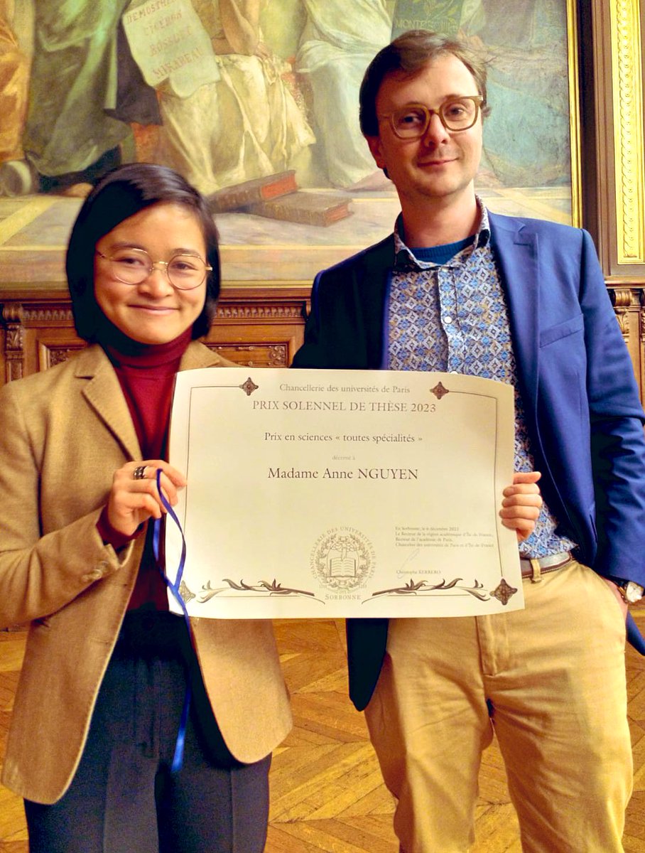 Anne Nguyen, former PhD student of our Quantum Nanophotonics group <a href="/InstitutOptique/">Institut d'Optique</a> was awarded a prestigious Prix de La Chancellerie des Universités de Paris for her work on incandescent metasurfaces. Beautiful ceremony at La Sorbonne, here with JJ Greffet and @Remi_Carminati !
