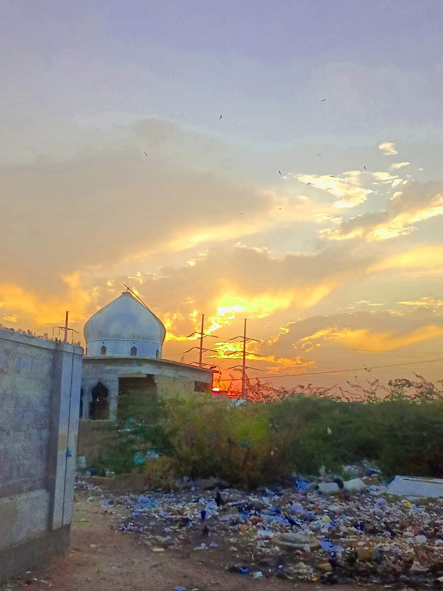 Its today's Click in Evening 5:34 pm 
27 December 2023 , Allah Dina Shah Graveyard Ibrahim Hyderi Karachi. 
#mobilephotography #eveningshoot 
#tecnocamonp18 #ibrahimhyderi