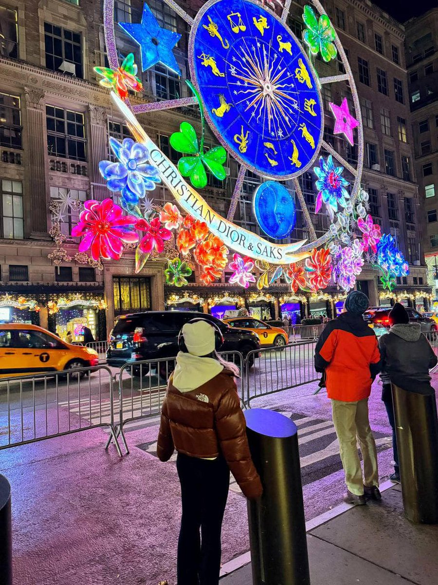 s_elfexpression's tweet image. Merry Chrismas