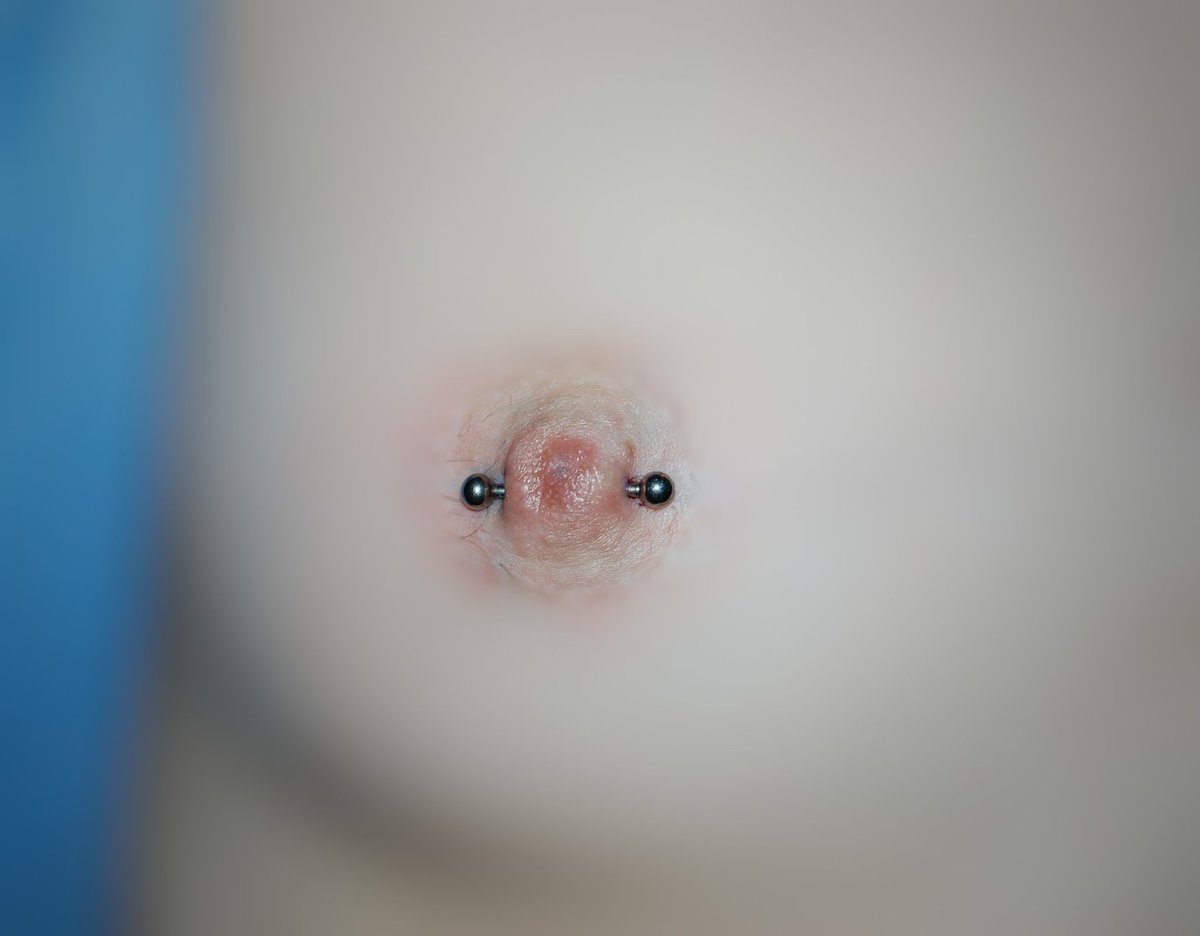 CaOsStudio_'s tweet photo. Para las chicas con pezones invertidos que se preguntan si se pueden hacer piercings, aquí está la respuesta #NIPPLES PIERCING realizados con un par barbells en titanio grado implante rosca interna 

#nipplepiercings#palmira#sevillavalle#piercing#perforaciones#piercingpalmira https://t.co/vrFDQr2MYh
