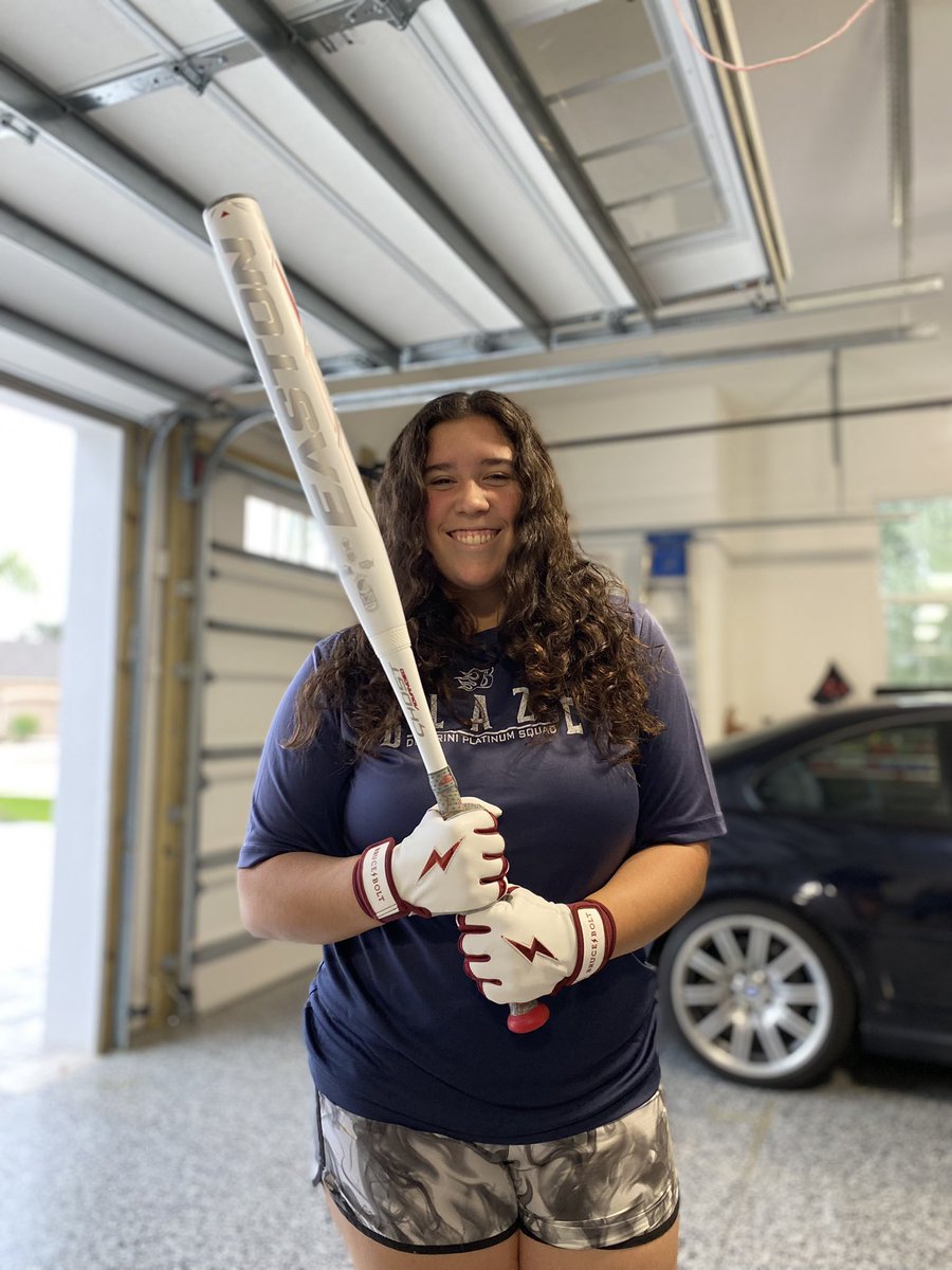 My Christmas presents- Bruce Bolt gloves and Gosht Advance. They are so clean and shiny that I don’t want to use them. Oh well, time to break them in!