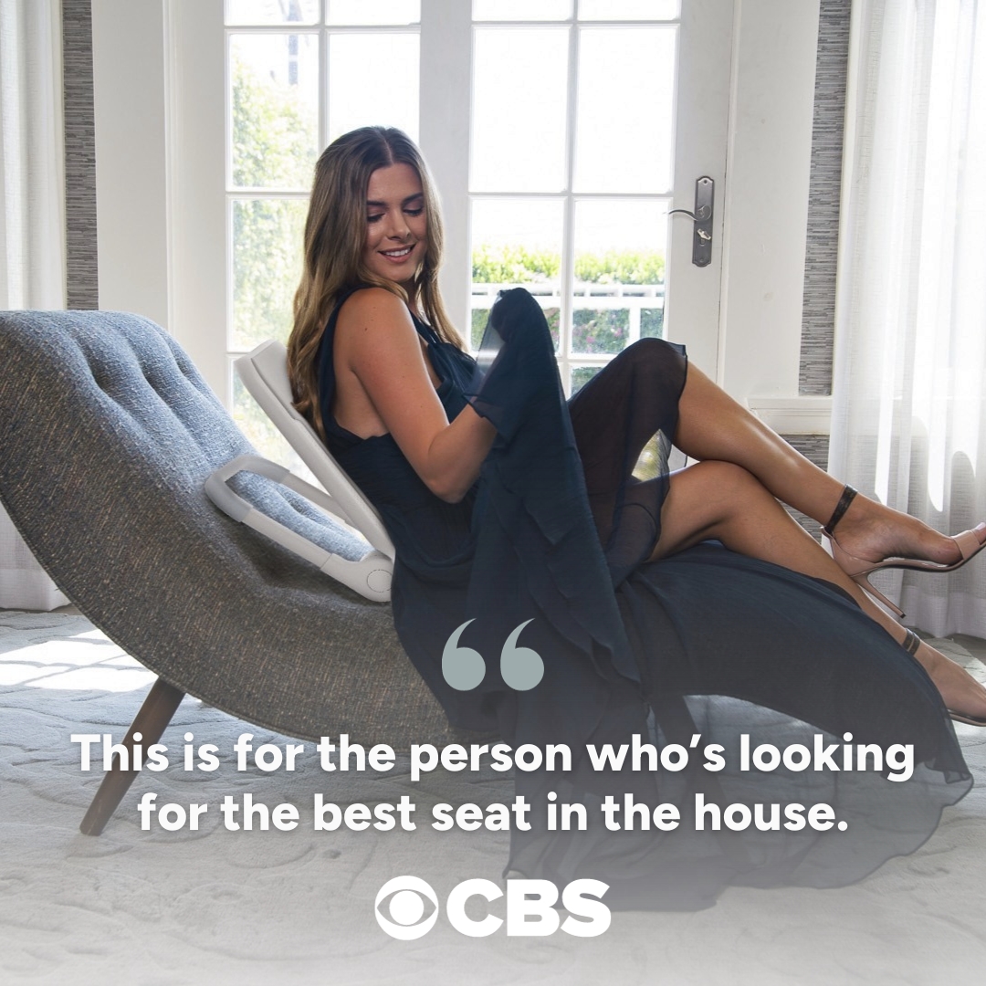 ReadyRocker's tweet photo. Mood when you get the best seat in the house 💃 https://t.co/0zuzwUfeIy