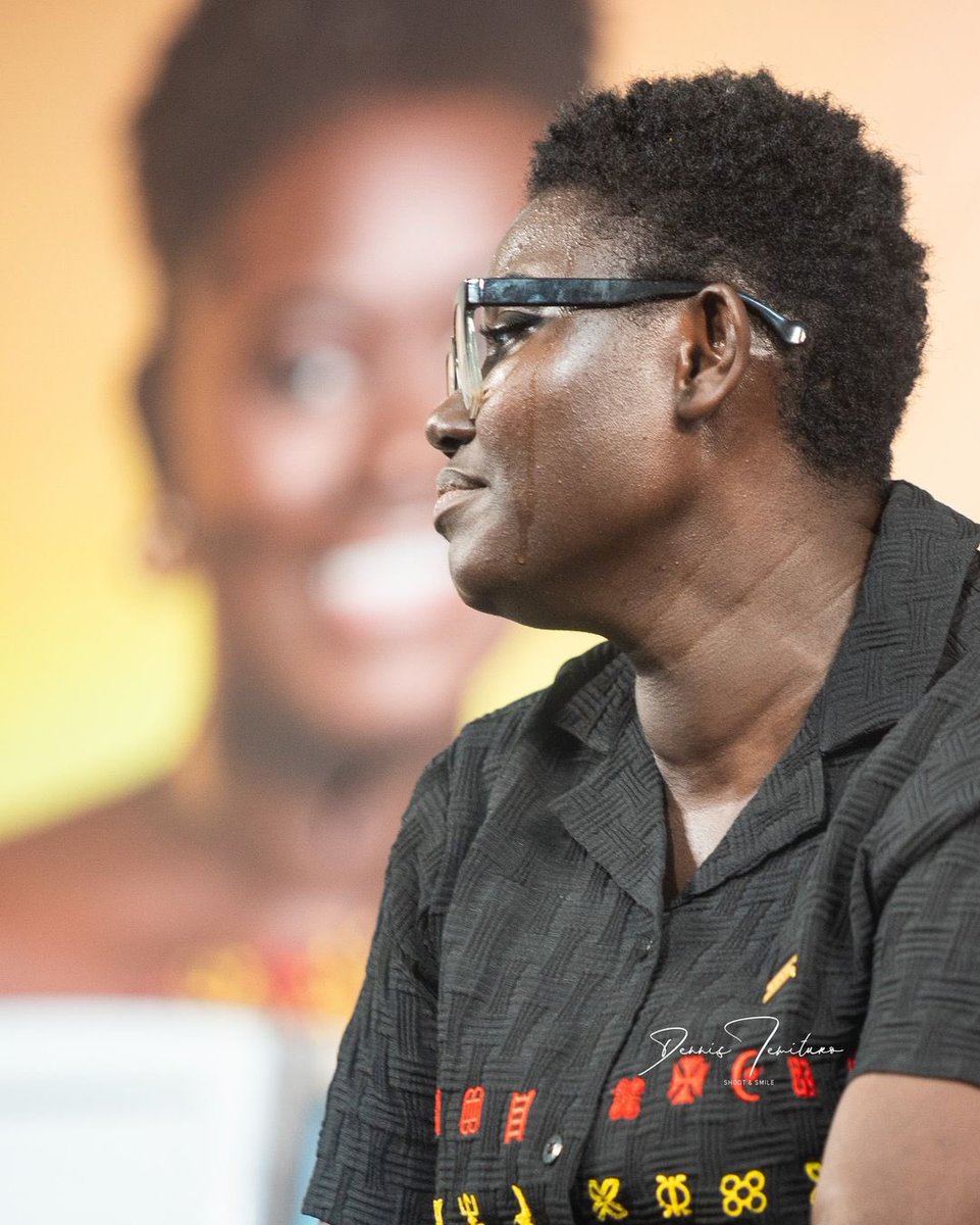 Join in uplifting Afua Asantewaa Aduonum on her journey to break the Guinness World Record in the Sing-a-thon! 🌟🎶

Your words of encouragement mean the world. ❤️

📸: @dennistemituro 

#UTVGhana #AfuaAsantewaaSingathon