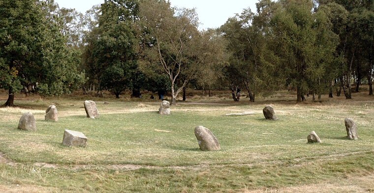 stone-circles.org.uk/stone/nineladi…
Like most stone circles, little is known about the motivations of the builders, although I think many of them are related to astronomy or geodesy. 
Legend (probably not very old) says that the King stone comes to life and plays the fiddle.