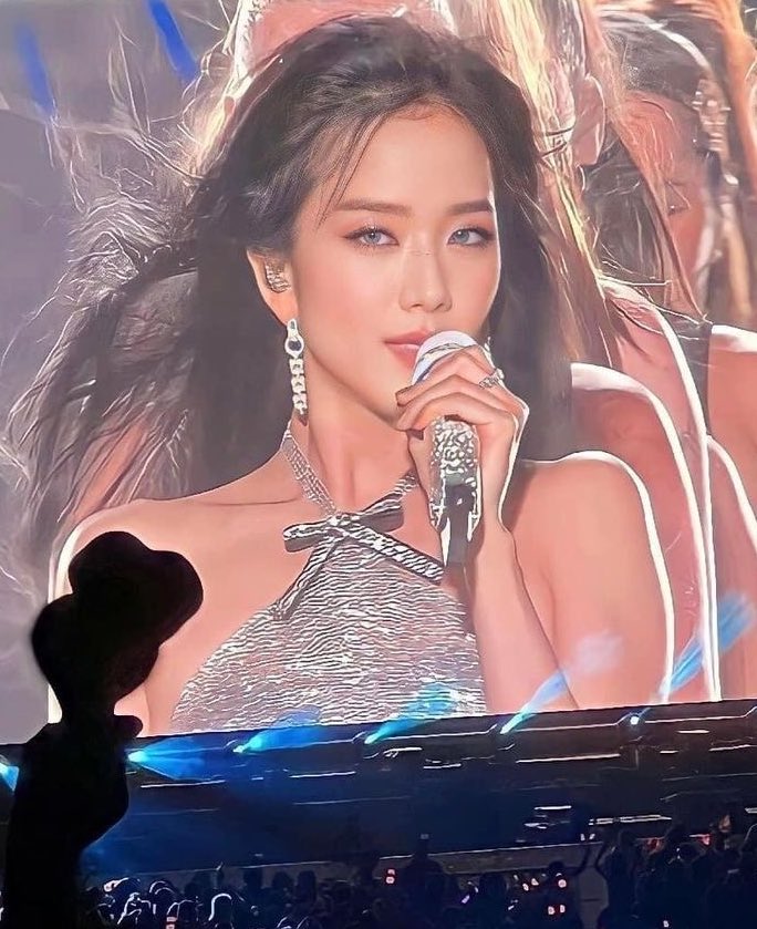 jisoo's favorite photo this year