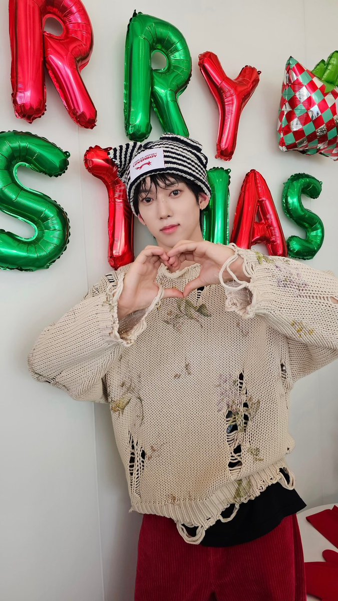 NaKamden_FR's tweet photo. ★ | IG | 27.12.2023

› #KAMDEN dans la story IG du compte d'AMPERS&amp;ONE (1/2)

#NAKAMDEN #나캠든개론 #나캠든
#앰퍼샌드원 #AMPERSANDONE https://t.co/YL6bAdM7yH