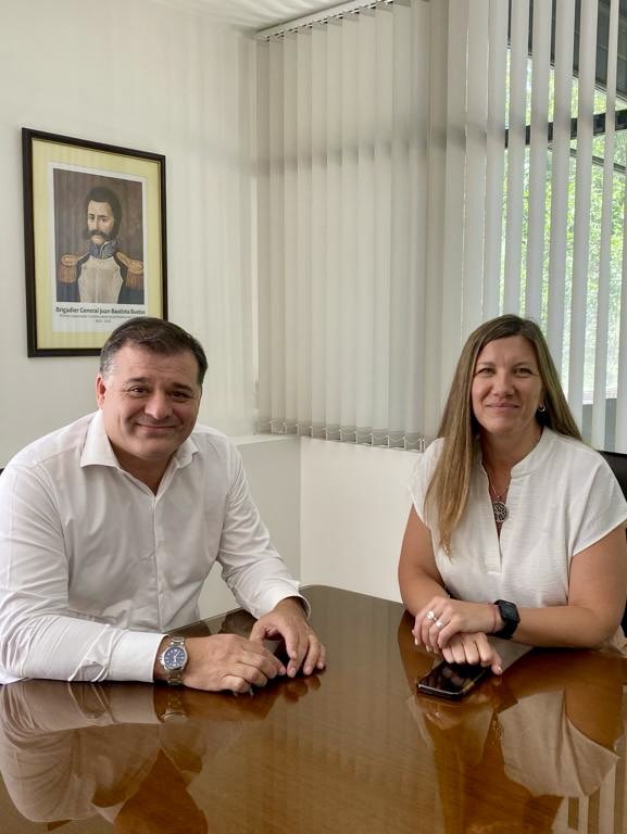 Hoy nos reunimos con <a href="/DarioCapitani/">Dario Capitani</a> Pte. de la Agencia Córdoba Turismo, donde trazamos una agenda de trabajo para potenciar el Turismo de Reuniones en Río Cuarto-Sierras del Sur en un trabajo en conjunto público/privado/instituciones
<a href="/riocuartobureau/">Río Cuarto Convention & Visitors Bureau</a> <a href="/turismocba/">Córdoba Turismo</a> <a href="/aoca_argentina/">AOCA</a>
