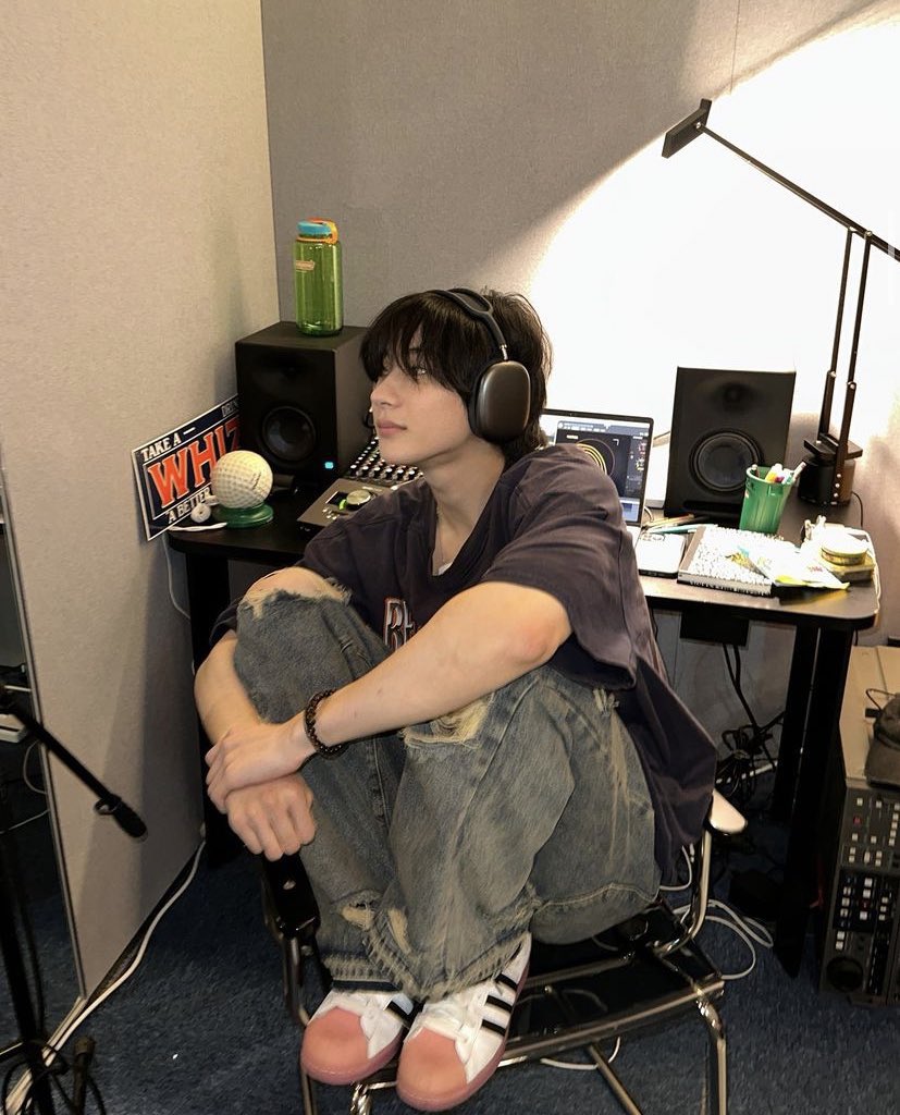 anton pics tweet media