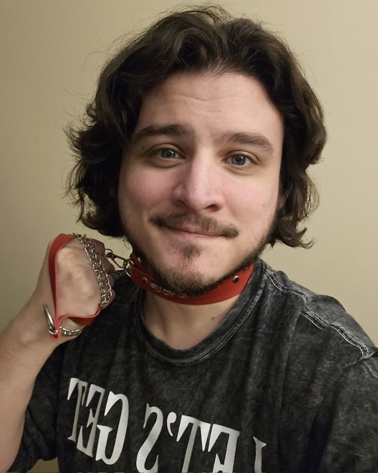 I'm your good boy I'm your slut https://t.co/G9mXN4hTTS