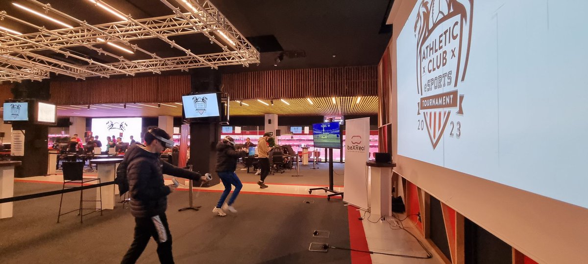 AC_eTournament's tweet photo. Desde #ACeTournament queremos agradecer a
@bexreal_ su colaboración con la espectacular zona de RV (Realidad Virtual) que pudimos disfrutar en las Finales del 17 de Diciembre de 2023. 
ZORIONAK ETA URTE BERRI ON 🥂 https://t.co/U5Gn3xiwcS
