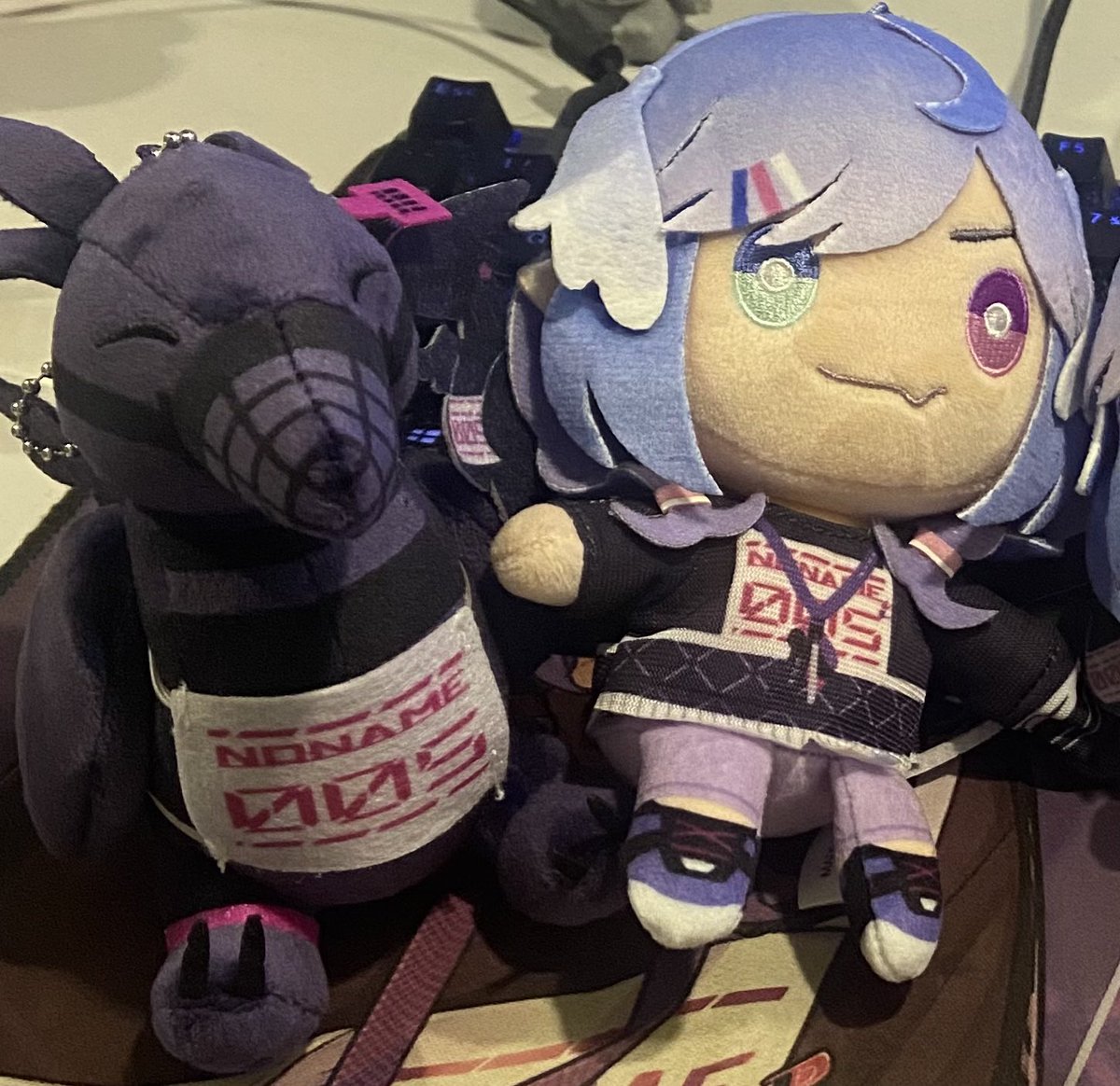 A_phelions's tweet image. #ReasonsILoveSelen 

Selen works so hard for her fans and puts so much passion into everything she does.

I don’t usually have a lot to say, but this laughing dragon really does deserve the world.