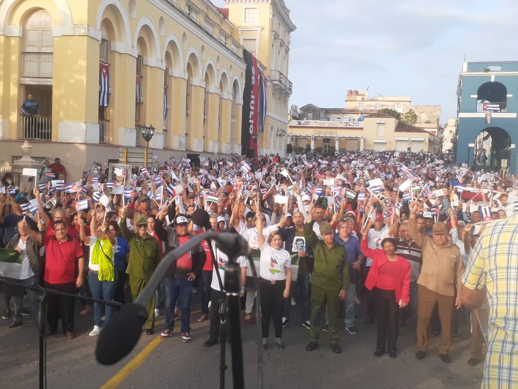 El pueblo matancero alzó su voz en apoyo al pueblo de Palestina
#NoAlGenocidioEnGaza 
#Niunabombamás 
#MatancerosEnVictoria