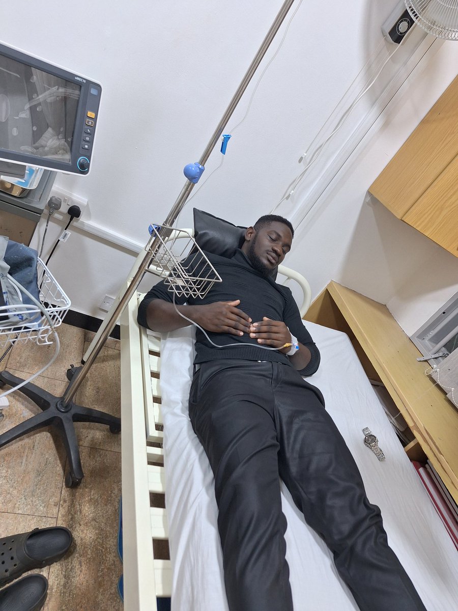 thulibaghuma's tweet photo. Friends  I have been sick since 25th  December  .am admitted  at IMC hospital mbale .I thank God for his healing going on ,then the medical staff of IMC they really care then finally my friends and family who are praying for me . https://t.co/ONrraxSX5e