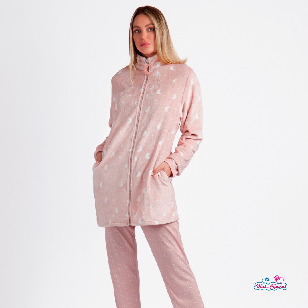 MasquePijamas's tweet photo. 👏🏼 ¡Los conjuntos de pijama + bata están arrasando! 
✨ Hay muchos modelos diferentes
.
.
#masquepijamas #pijamas #nuevacoleccion #pijamasmujer #rebajas #regaloideal #conjunto #regalo #homewear https://t.co/qJpWWlka05