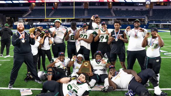 Can’t say enough about this group! Played for one another and took pride in “We Not Me” Roles/Positions changes didn’t matter! Balled out every week! No stage was TOO BIG! Broke records! TWO 1K yard rushers! Back2Back state champs! THANK YOU! #GorillaGang #GG4L #GoodJuJu